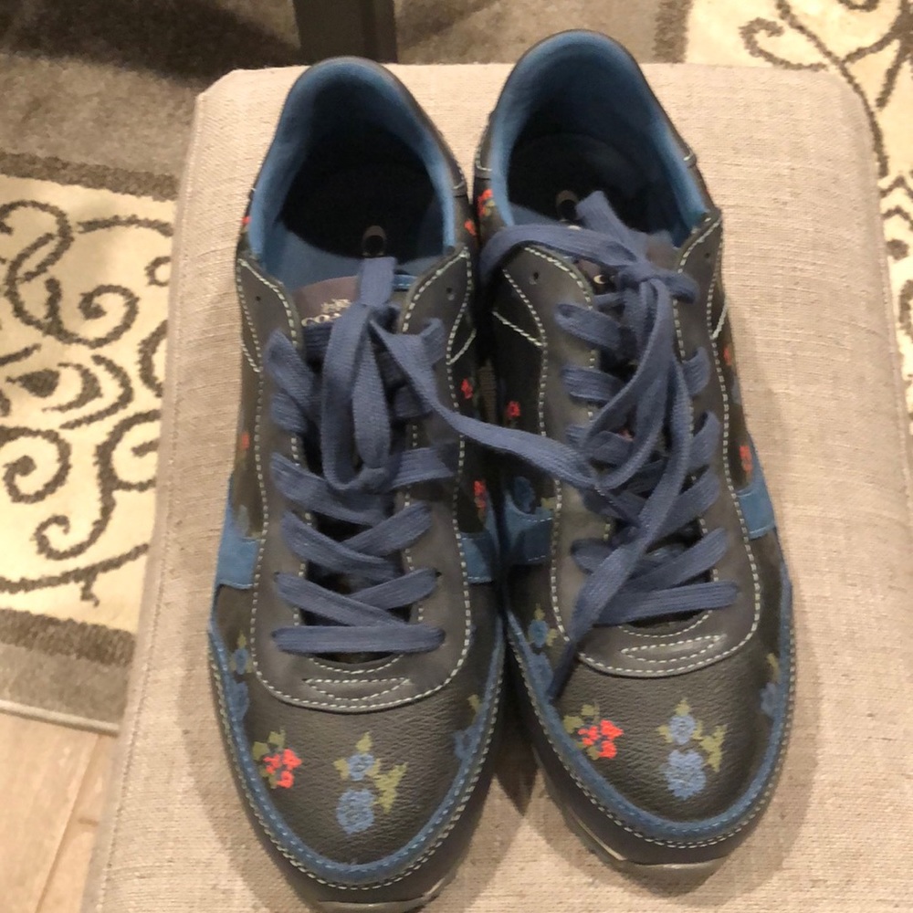 Coach shoes